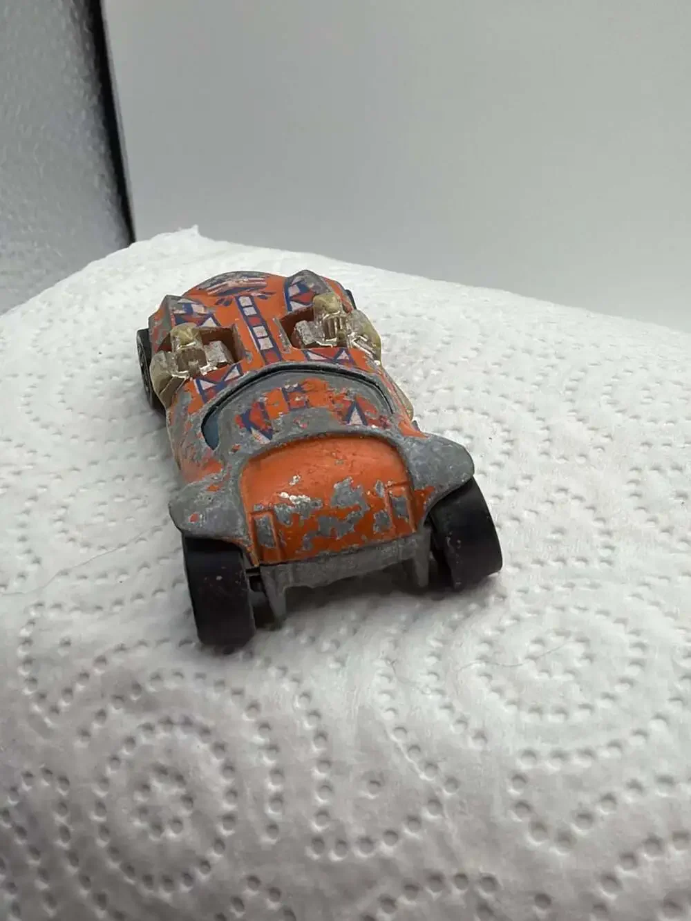 Vintage Hot Wheels Twin Mill Flying Colors Orange Aztec Tampo Diecast Car